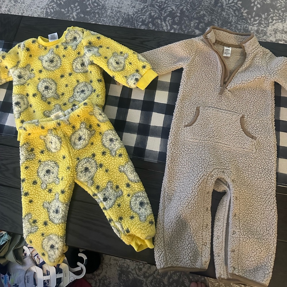 Lot of 2 fleece Winnie the Pooh and Carters 18 months and 24 months